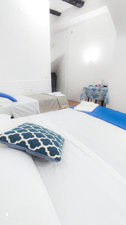 Loft Monteoliveto By Napulitandream Apartamento Nápoles Exterior foto